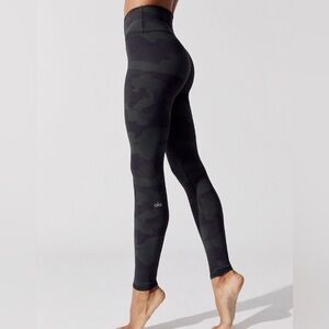 Alo Yoga High Waist Vapor Leggings Women S Workout Marathon Camo Black Green